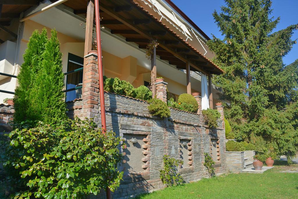 Guesthouse Liogerma Káto Loutrákion 外观 照片